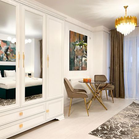 Happy Studio By Rh Living Bucarest Esterno foto