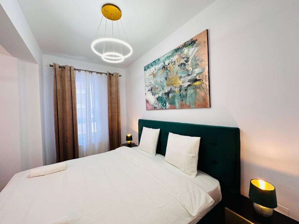 Happy Studio By Rh Living Bucarest Esterno foto