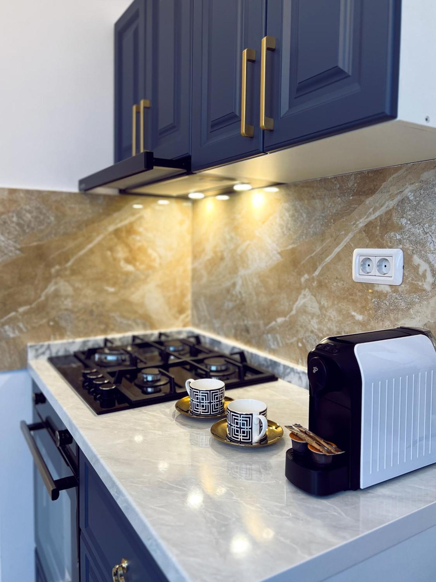 Happy Studio By Rh Living Bucarest Esterno foto