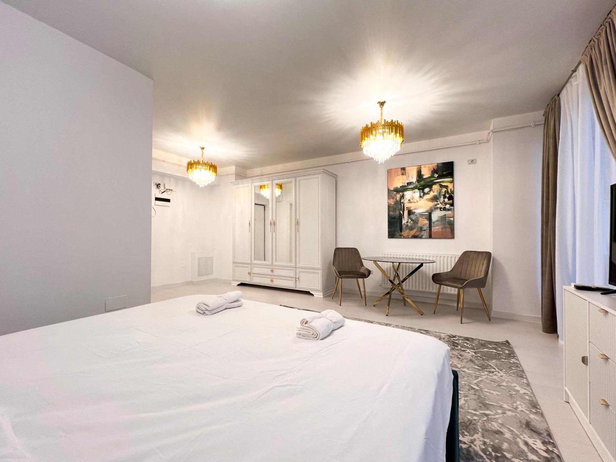 Happy Studio By Rh Living Bucarest Esterno foto