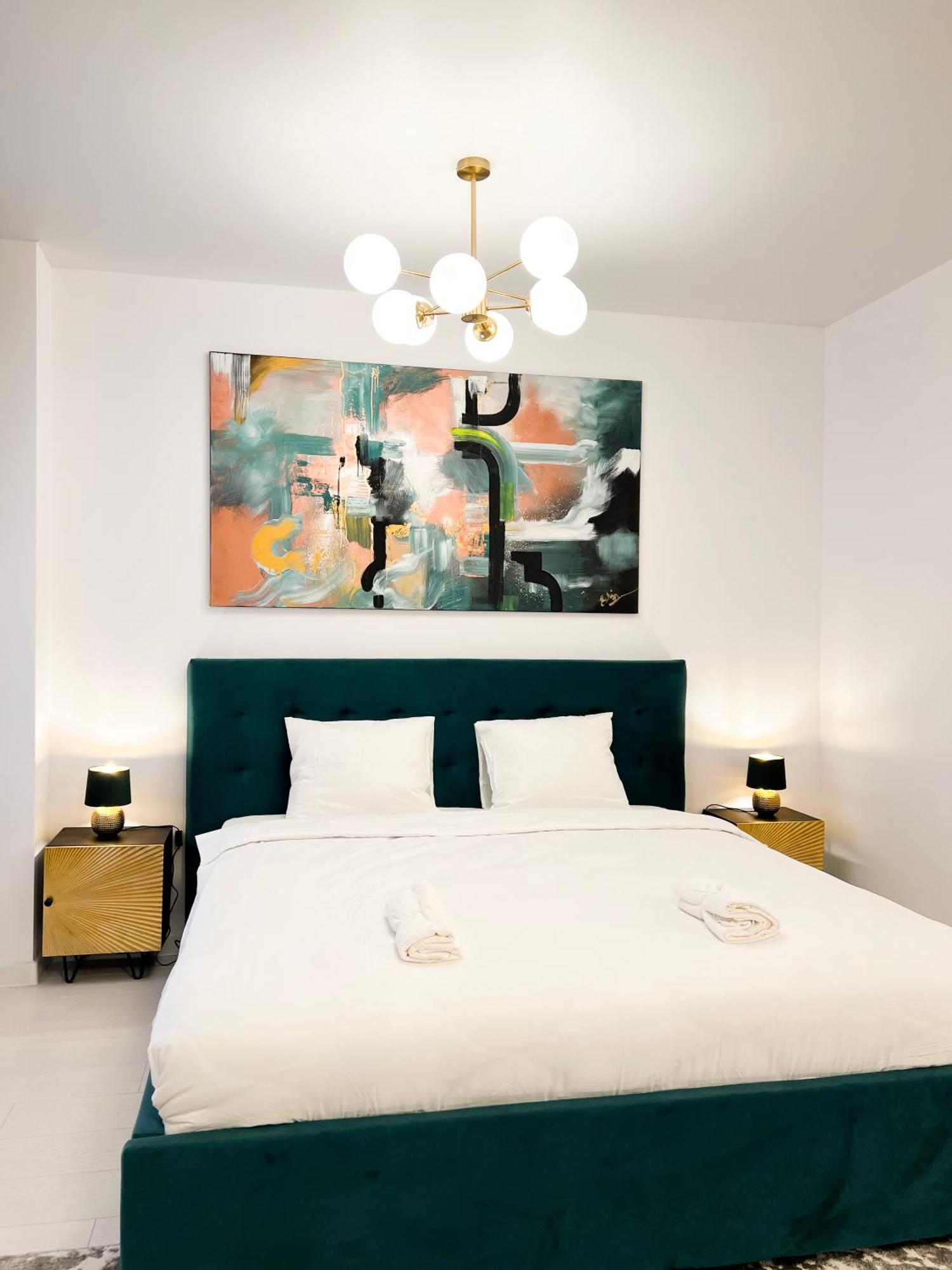 Happy Studio By Rh Living Bucarest Esterno foto